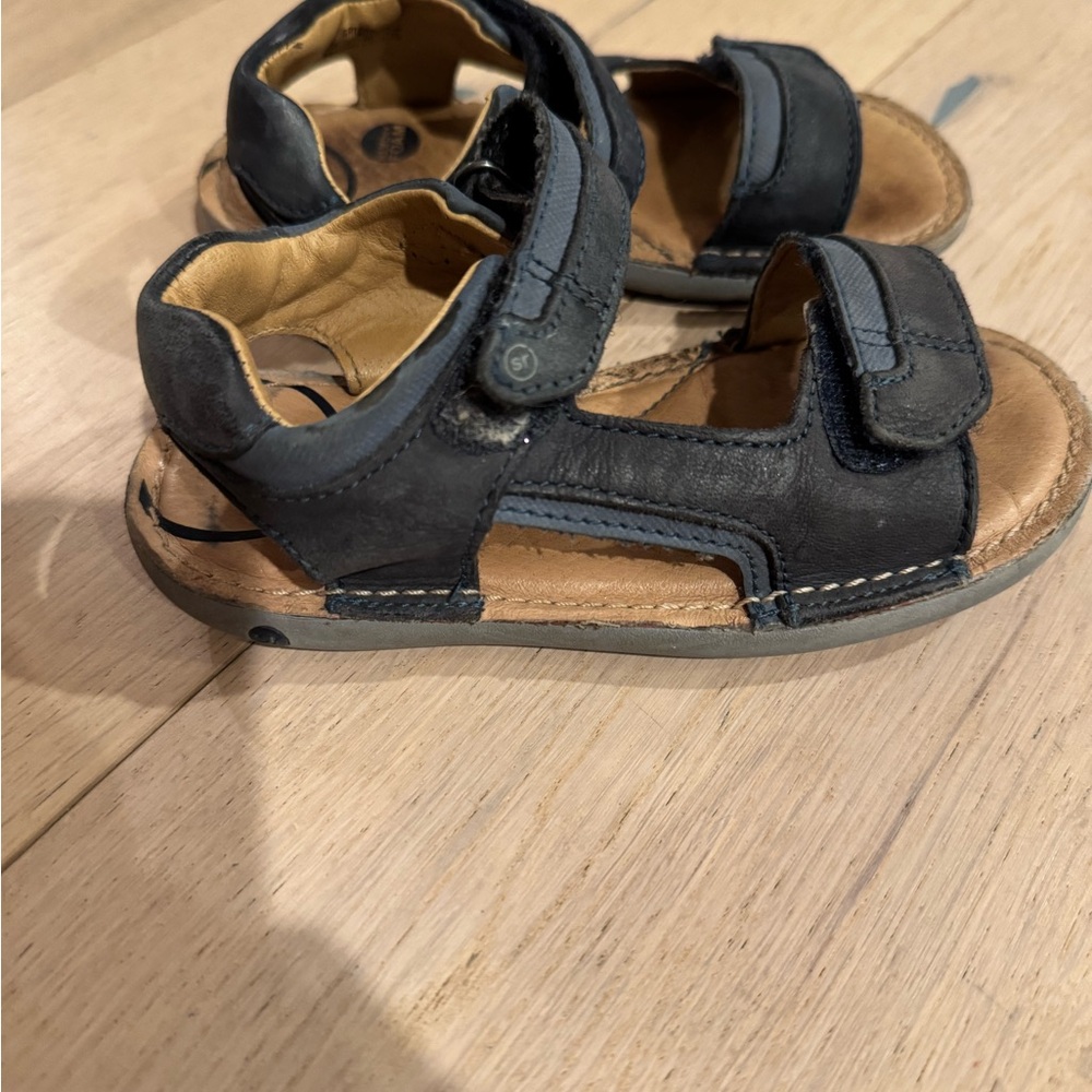 Stride Rite boy's Srt Oaklynn Sandal, size 9
